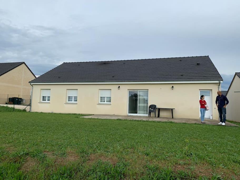Une Maison Equipee Et Simple. Nevers Exterior foto